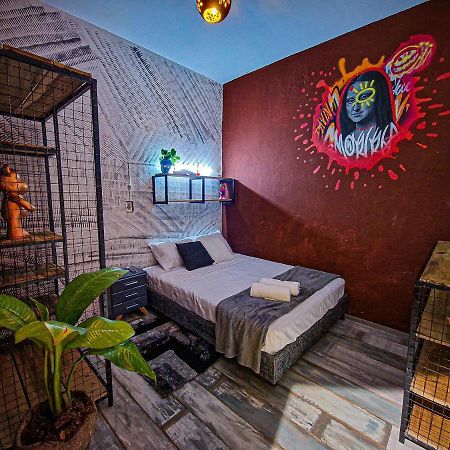 Urban Hostal Bar Bucaramanga Bagian luar foto