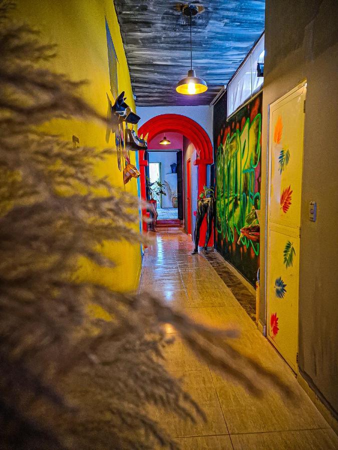 Urban Hostal Bar Bucaramanga Bagian luar foto