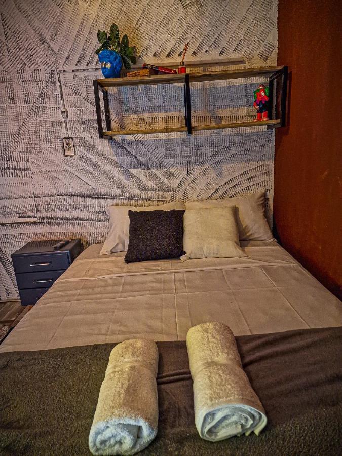 Urban Hostal Bar Bucaramanga Bagian luar foto