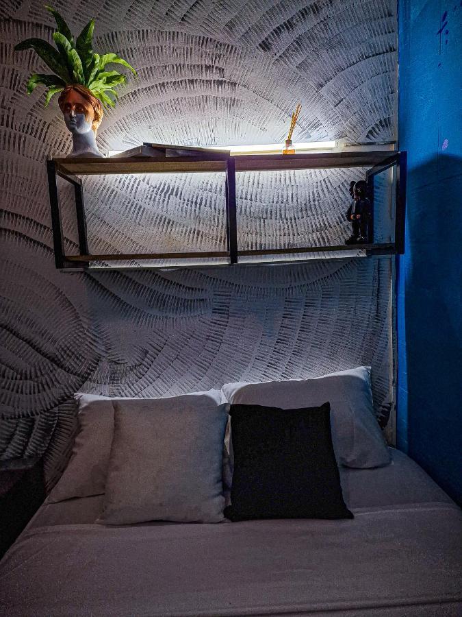 Urban Hostal Bar Bucaramanga Bagian luar foto