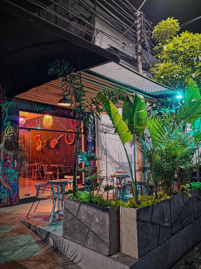 Urban Hostal Bar Bucaramanga Bagian luar foto