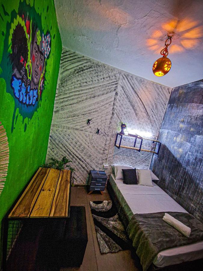 Urban Hostal Bar Bucaramanga Bagian luar foto