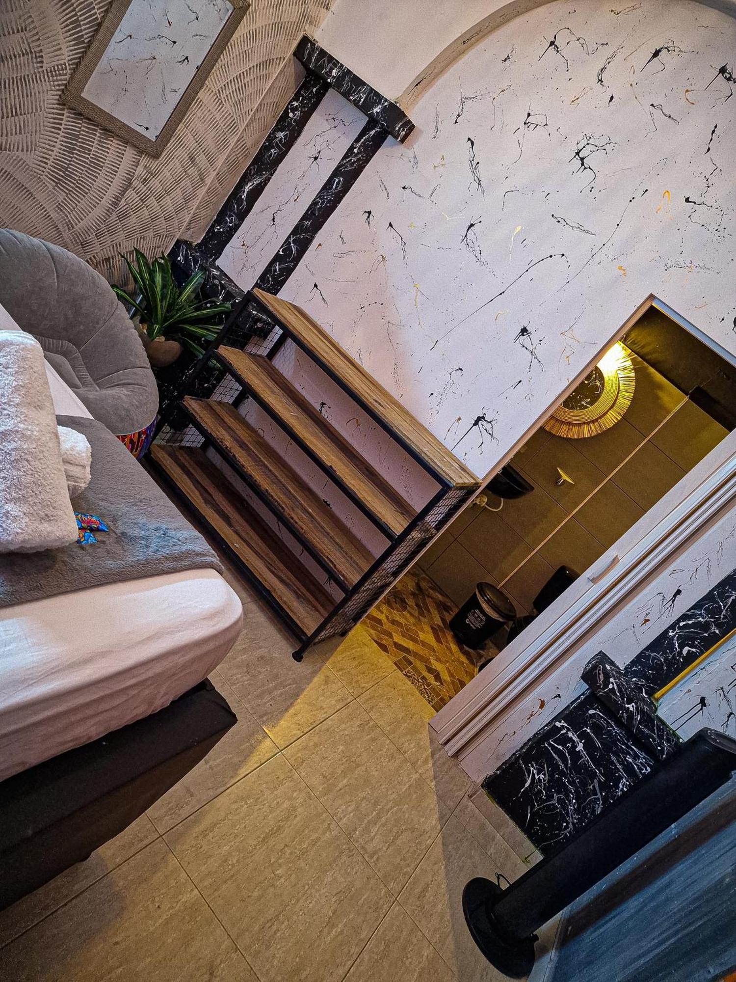 Urban Hostal Bar Bucaramanga Bagian luar foto