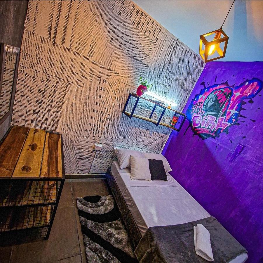 Urban Hostal Bar Bucaramanga Bagian luar foto