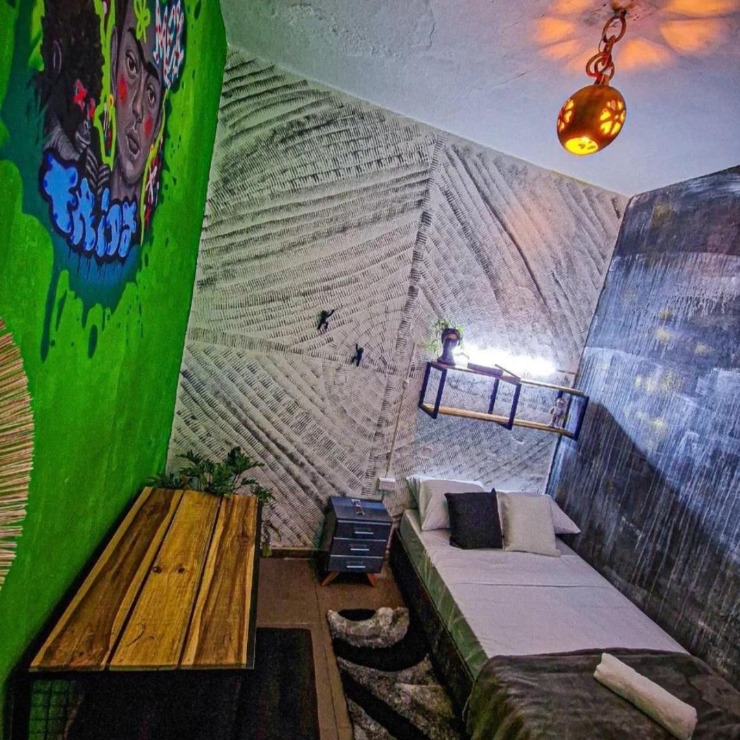 Urban Hostal Bar Bucaramanga Bagian luar foto