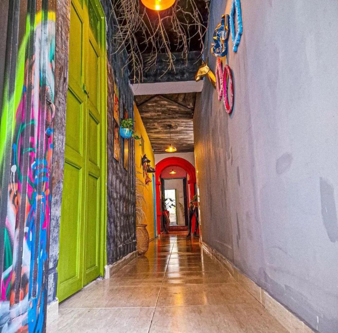 Urban Hostal Bar Bucaramanga Bagian luar foto